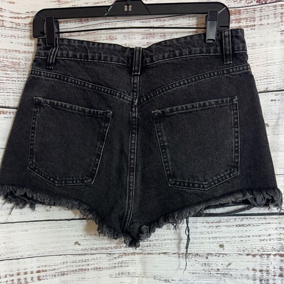 Zara Shorts Womens Sz 6 High Rise Distressed Denim Black Frayed Hem Metal Button - Picture 5 of 13
